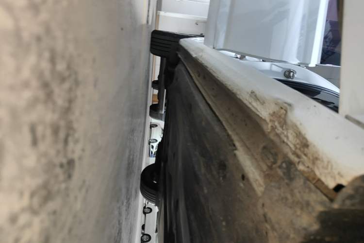 Used Volkswagen Sagitar 2021 280TSI DSG Excellence Edition Right Side Sill