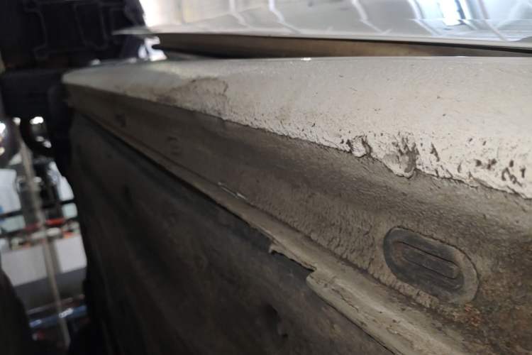 Used Volkswagen Sagitar 2021 280TSI DSG Luxury Smart Connectivity Edition Right Side Sill
