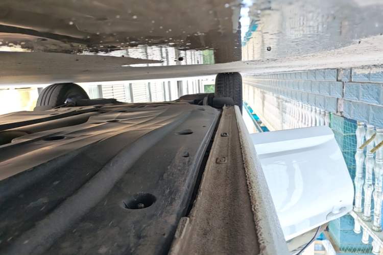 Used Volkswagen Sagitar 2021 280TSI DSG Excellence Edition Right Side Sill