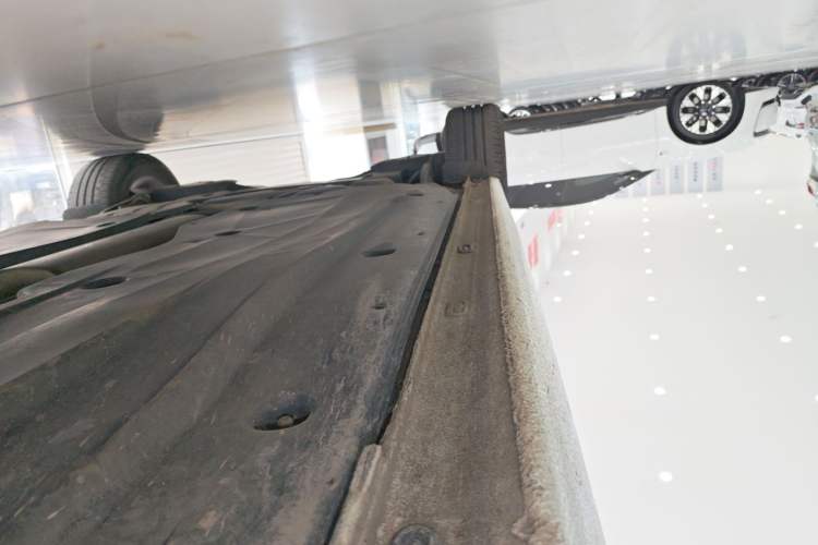 Used Volkswagen Sagitar 2021 280TSI DSG Excellence Edition Right Side Sill