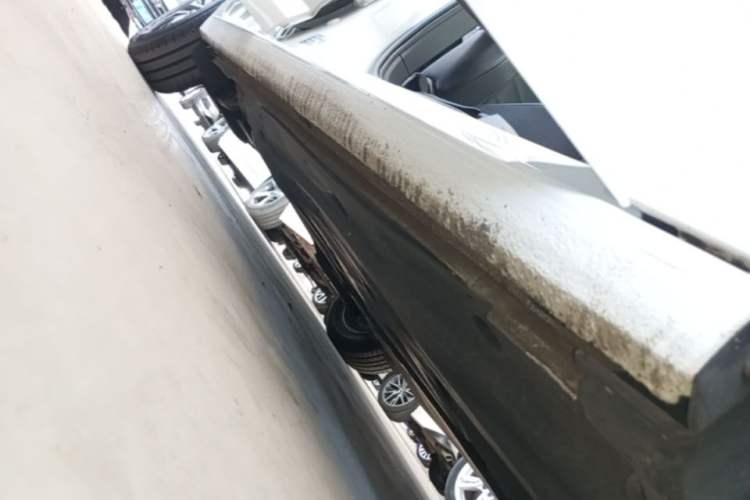 Used Volkswagen Sagitar 2021 280TSI DSG Comfort Connect Edition Right Side Sill