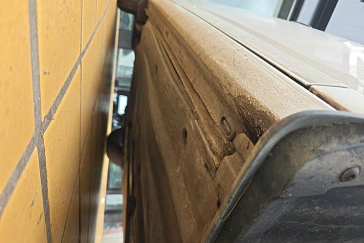 Used Volkswagen Sagitar 2021 280TSI DSG Comfort Connect Edition Right Side Sill