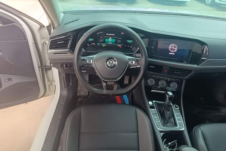 Used Volkswagen Sagitar 2021 200TSI DSG Comfort Connect Edition Steering Wheel