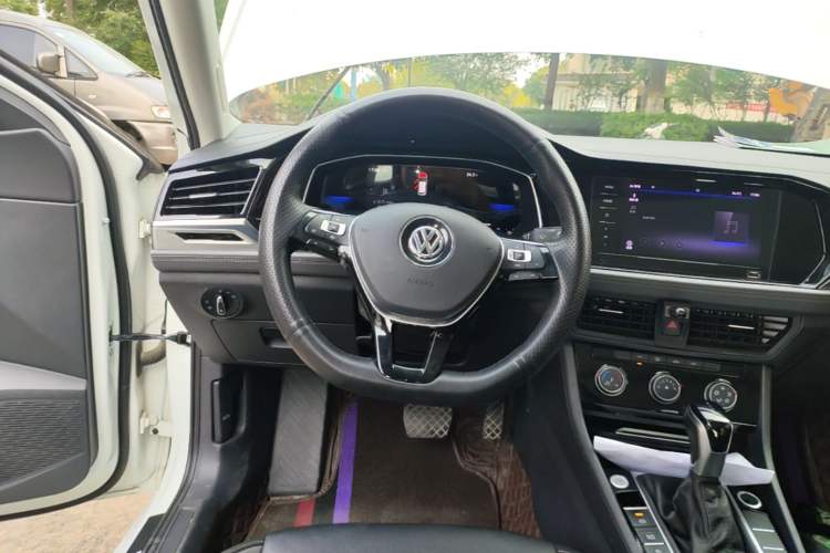 Used Volkswagen Sagitar 2021 280TSI DSG Comfort Connect Edition Steering Wheel