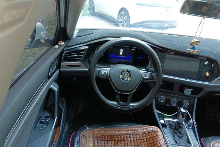 Used Volkswagen Sagitar 2021 200TSI DSG Comfort Connect Edition Steering Wheel