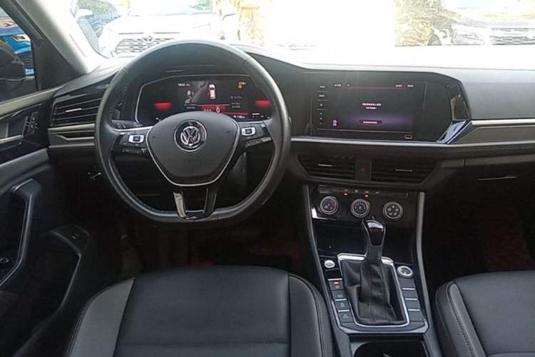 Used Volkswagen Sagitar 2021 280TSI DSG Comfort Connect Edition Steering Wheel