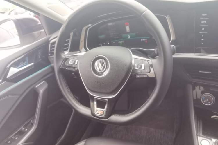 Used Volkswagen Sagitar 2021 280TSI DSG Excellence Edition Steering Wheel