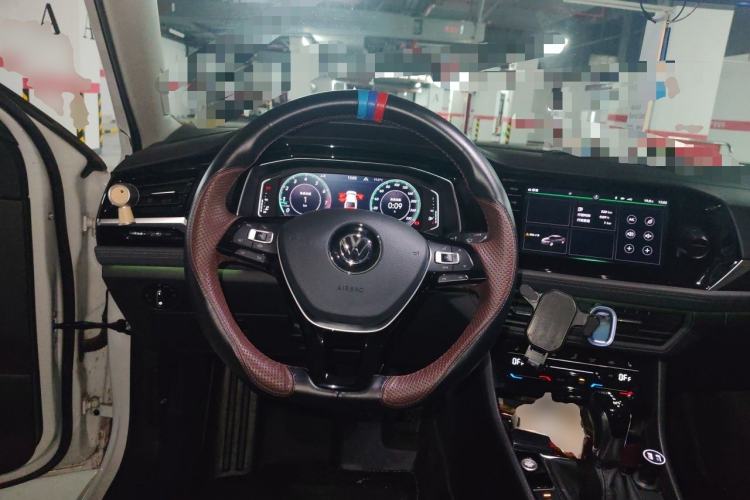Used Volkswagen Sagitar 2021 280TSI DSG Luxury Smart Connectivity Edition Steering Wheel