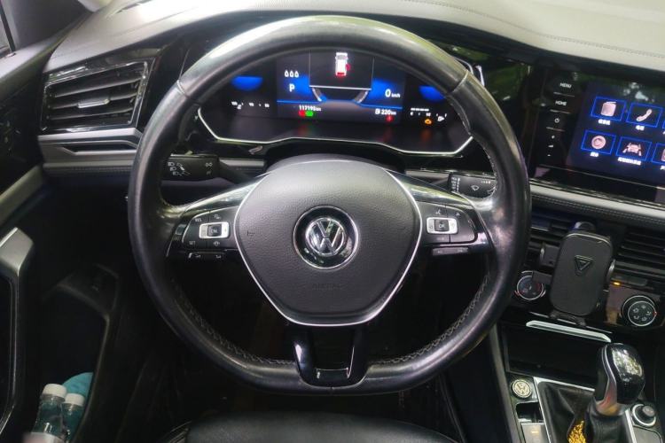 Used Volkswagen Sagitar 2021 280TSI DSG Excellence Edition Steering Wheel