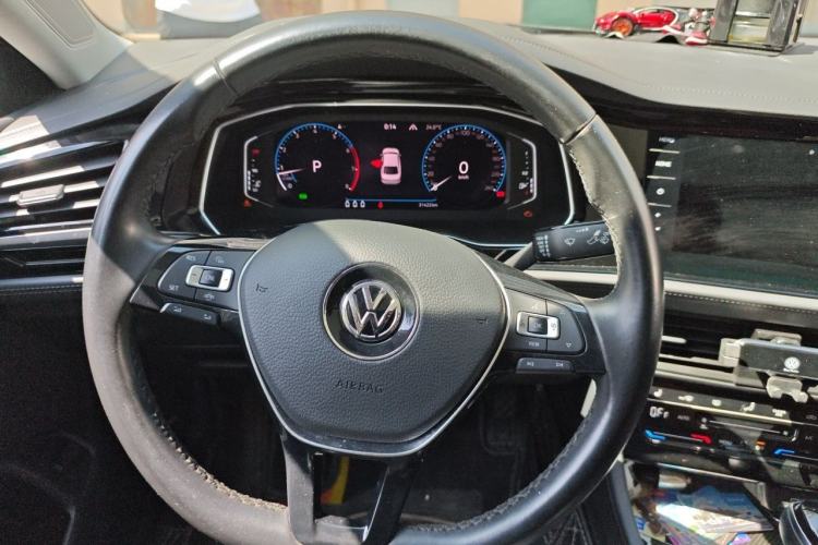 Used Volkswagen Sagitar 2021 280TSI DSG Excellence Edition Steering Wheel