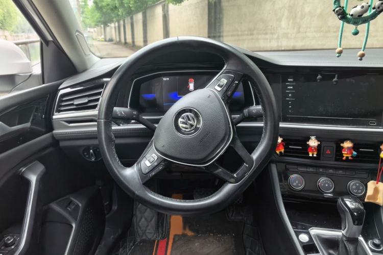 Used Volkswagen Sagitar 2021 280TSI DSG Comfort Connect Edition Steering Wheel