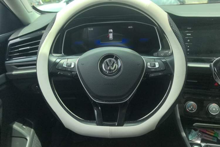 Used Volkswagen Sagitar 2021 280TSI DSG Comfort Connect Edition Steering Wheel