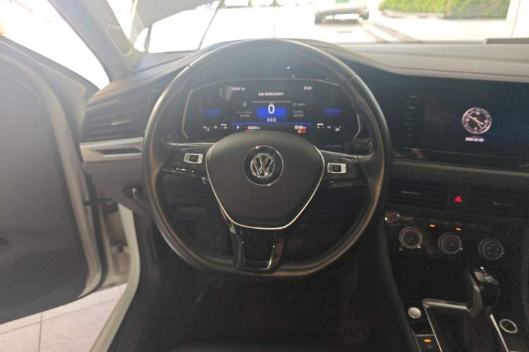 Used Volkswagen Sagitar 2021 200TSI DSG Comfort Connect Edition Steering Wheel