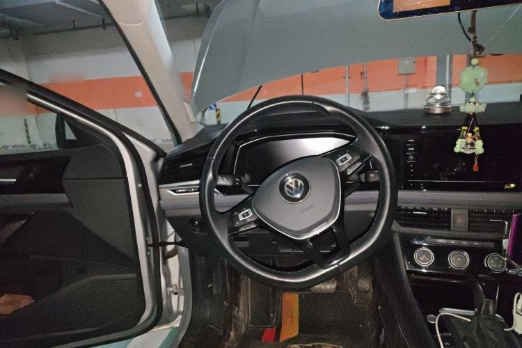 Used Volkswagen Sagitar 2021 280TSI DSG Comfort Connect Edition Steering Wheel