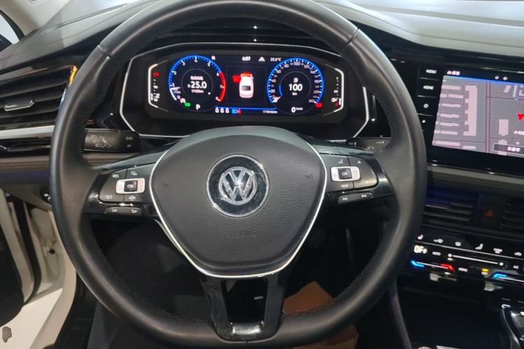 Used Volkswagen Sagitar 2021 280TSI DSG Luxury Smart Connectivity Edition Steering Wheel
