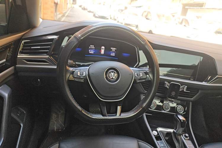 Used Volkswagen Sagitar 2021 280TSI DSG Comfort Connect Edition Steering Wheel