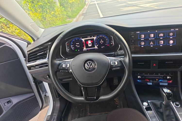 Used Volkswagen Sagitar 2021 280TSI DSG Excellence Edition Steering Wheel