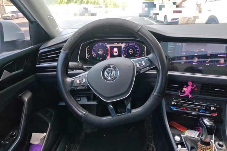 Used Volkswagen Sagitar 2021 280TSI DSG Luxury Smart Connectivity Edition Steering Wheel