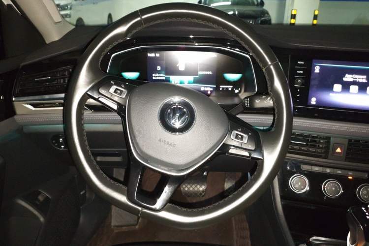 Used Volkswagen Sagitar 2021 280TSI DSG Comfort Connect Edition Steering Wheel