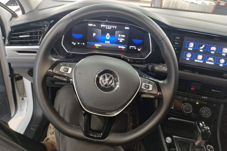 Used Volkswagen Sagitar 2021 280TSI DSG Excellence Edition Steering Wheel