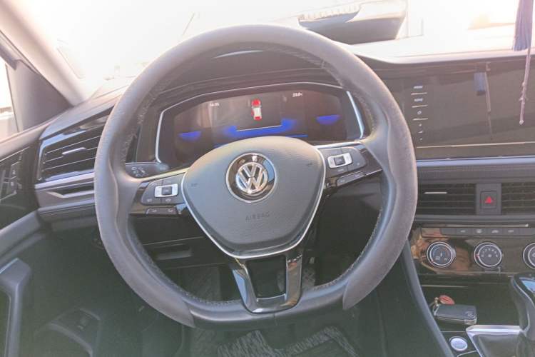 Used Volkswagen Sagitar 2021 280TSI DSG Comfort Connect Edition Steering Wheel
