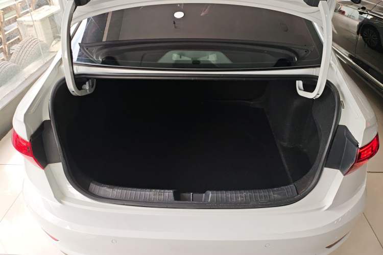 Used Volkswagen Sagitar 2021 280TSI DSG Comfort Connect Edition Trunk