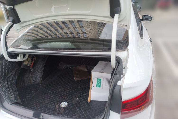 Used Volkswagen Sagitar 2021 280TSI DSG Luxury Smart Connectivity Edition Trunk