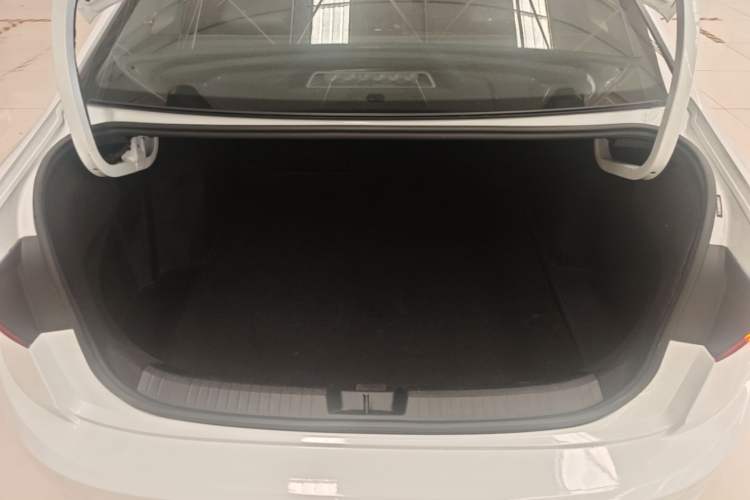 Used Volkswagen Sagitar 2021 200TSI DSG Excellence Edition Trunk