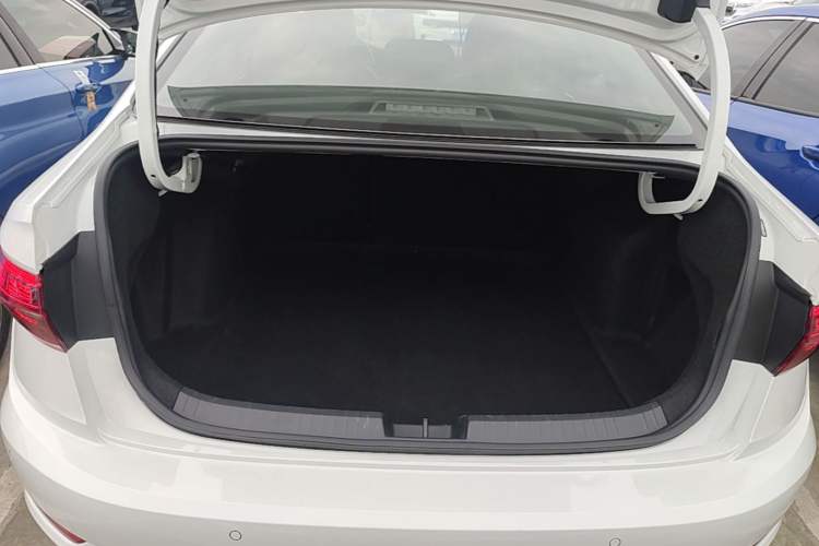 Used Volkswagen Sagitar 2021 280TSI DSG Comfort Connect Edition Trunk