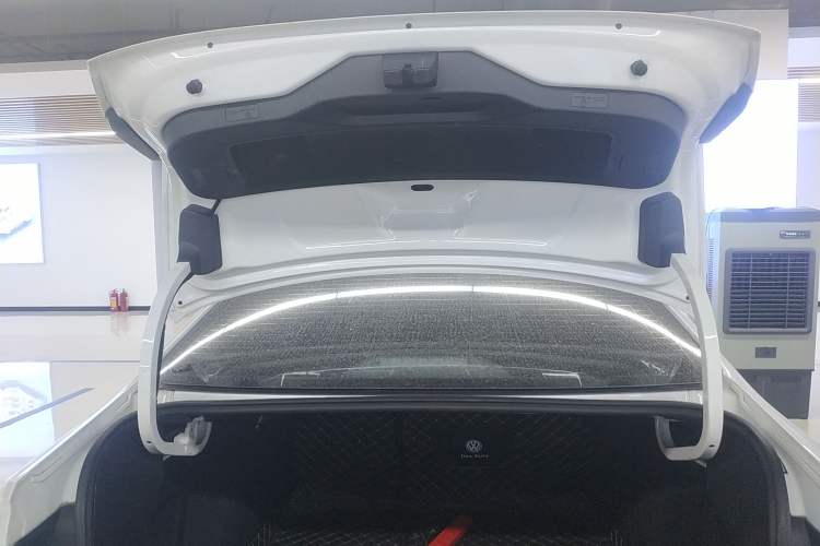 Used Volkswagen Sagitar 2021 280TSI DSG Excellence Edition Trunk