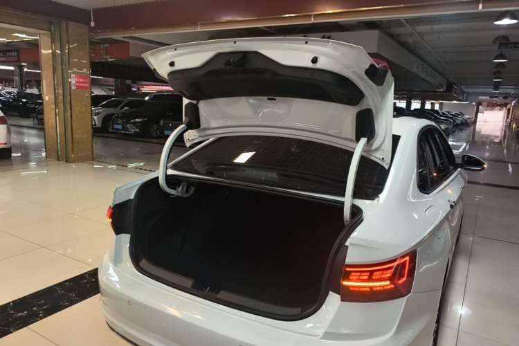 Used Volkswagen Sagitar 2021 200TSI DSG Comfort Connect Edition Trunk