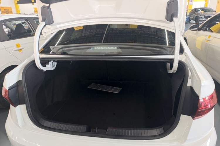Used Volkswagen Sagitar 2021 200TSI DSG Excellence Edition Trunk