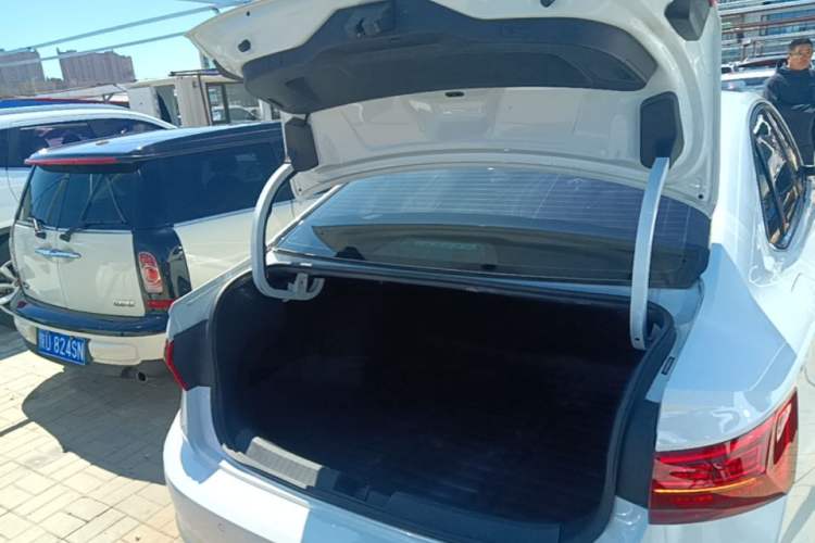 Used Volkswagen Sagitar 2021 280TSI DSG Comfort Connect Edition Trunk
