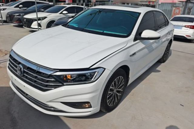 Ojetý Volkswagen Sagitar 2021 280TSI DSG Comfort Connect Edition