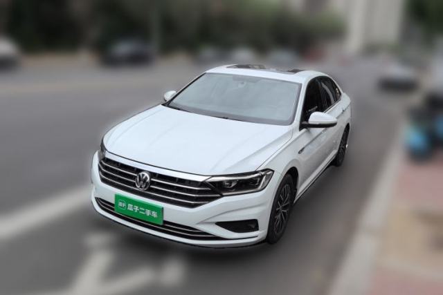Ojetý Volkswagen Sagitar 2021 280TSI DSG Comfort Connect Edition