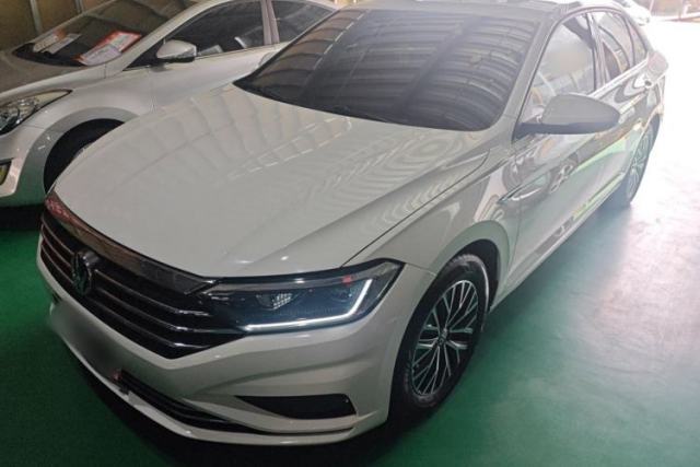 Ojetý Volkswagen Sagitar 2021 280TSI DSG Comfort Connect Edition