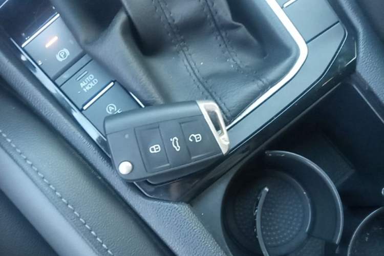 Used Volkswagen Sagitar 2021 280TSI DSG Comfort Connect Edition Vehicle Key