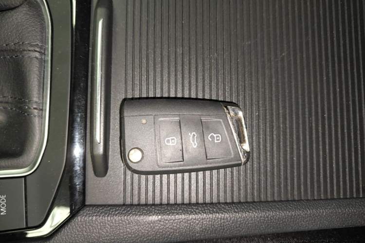 Used Volkswagen Sagitar 2021 200TSI DSG Comfort Connect Edition Vehicle Key