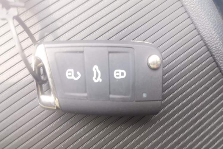 Used Volkswagen Sagitar 2021 280TSI DSG Excellence Edition Vehicle Key