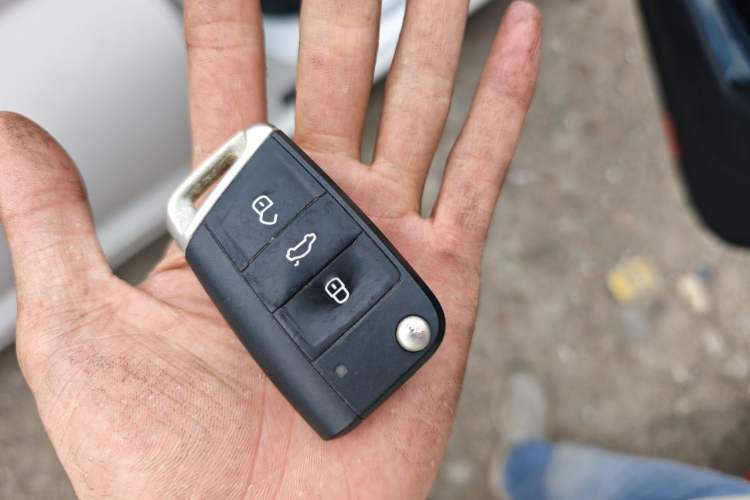 Used Volkswagen Sagitar 2021 280TSI DSG 30th Anniversary Edition Vehicle Key