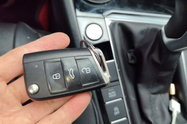 Used Volkswagen Sagitar 2021 280TSI DSG Comfort Connect Edition Vehicle Key