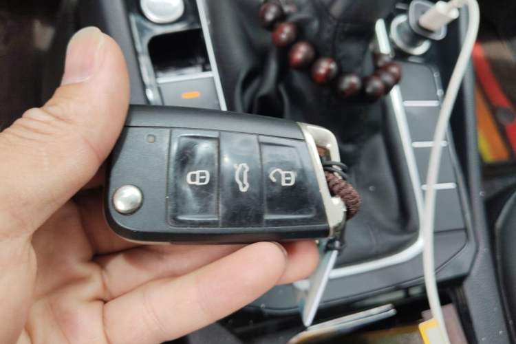 Used Volkswagen Sagitar 2021 280TSI DSG Excellence Edition Vehicle Key