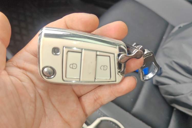 Used Volkswagen Sagitar 2021 280TSI DSG Excellence Edition Vehicle Key