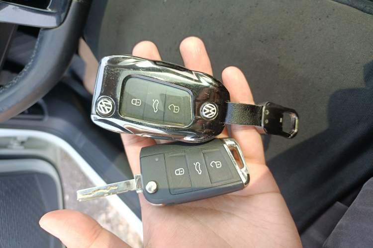 Used Volkswagen Sagitar 2021 280TSI DSG Excellence Edition Vehicle Key