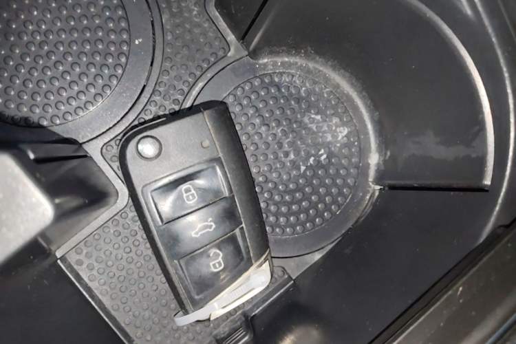 Used Volkswagen Sagitar 2021 280TSI DSG Comfort Connect Edition Vehicle Key