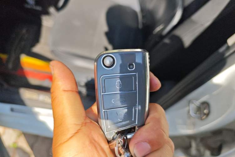 Used Volkswagen Sagitar 2021 280TSI DSG Excellence Edition Vehicle Key