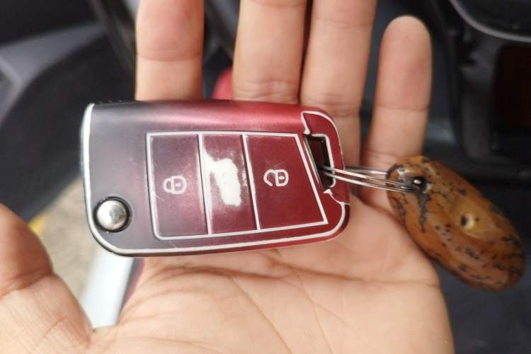 Used Volkswagen Sagitar 2021 280TSI DSG Excellence Edition Vehicle Key
