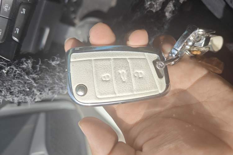 Used Volkswagen Sagitar 2021 280TSI DSG 30th Anniversary Edition Vehicle Key