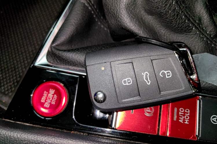 Used Volkswagen Sagitar 2021 280TSI DSG Excellence Edition Vehicle Key