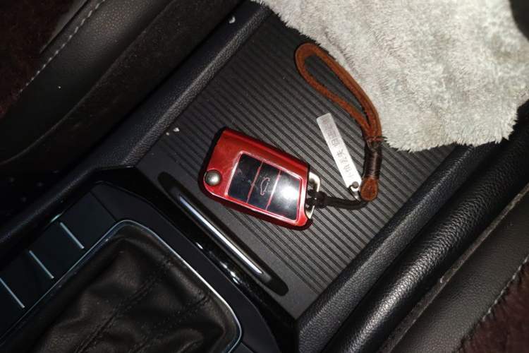 Used Volkswagen Sagitar 2021 280TSI DSG 30th Anniversary Edition Vehicle Key